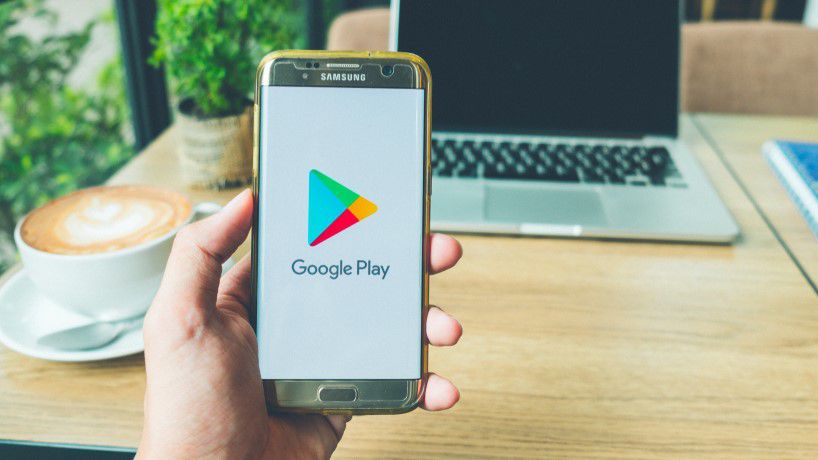 Google Play Store يمكن أن يكون قريبا خدمة للفوز Apple ممر