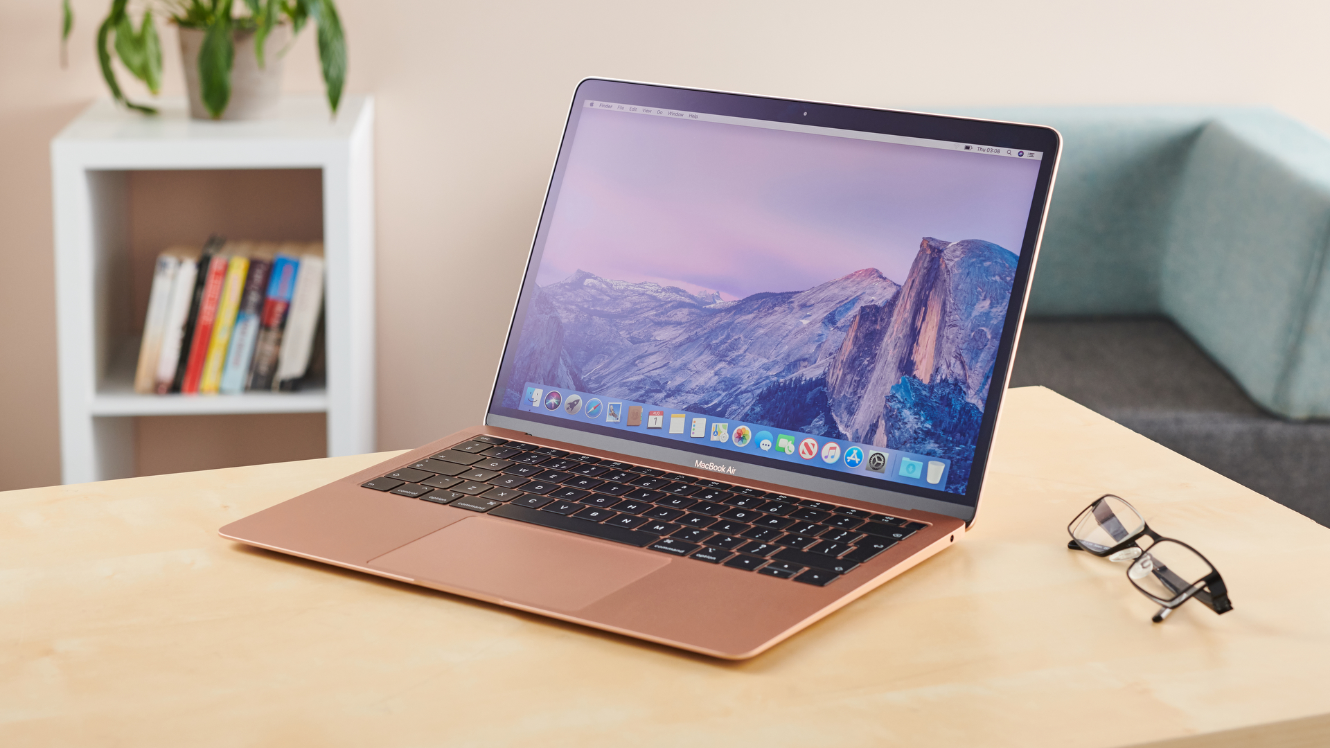 MacBook Air 2019 مقابل MacBook Pro 2019 ما هو الأفضل بالنسبة لك؟