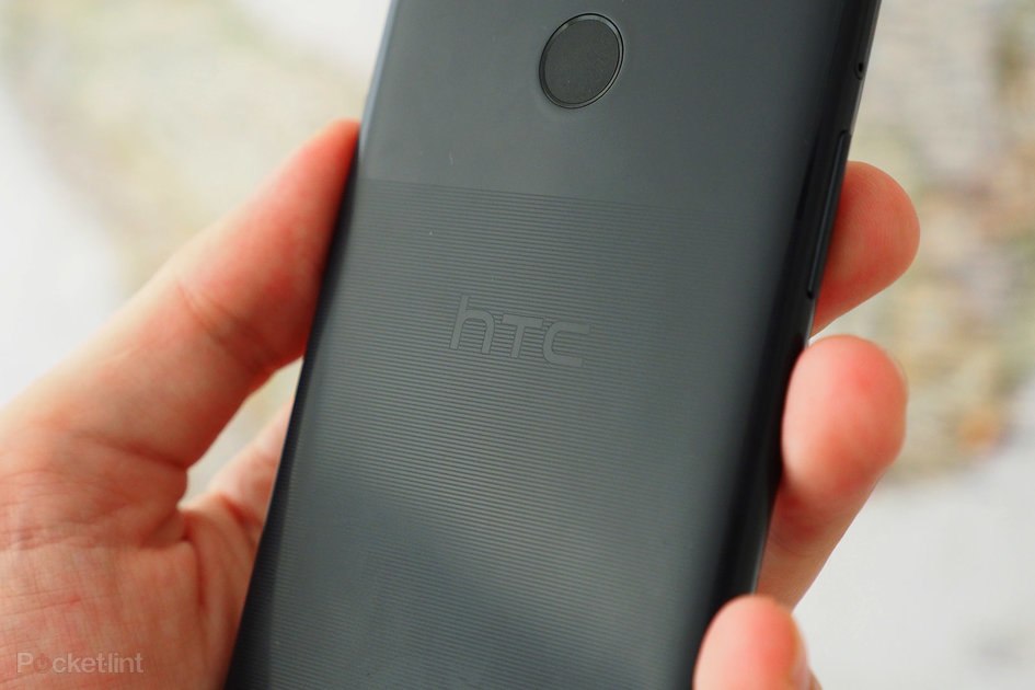 تقوم HTC بسحب هواتفها من البيع في المملكة المتحدة بسبب مطالبة بانتهاك IP