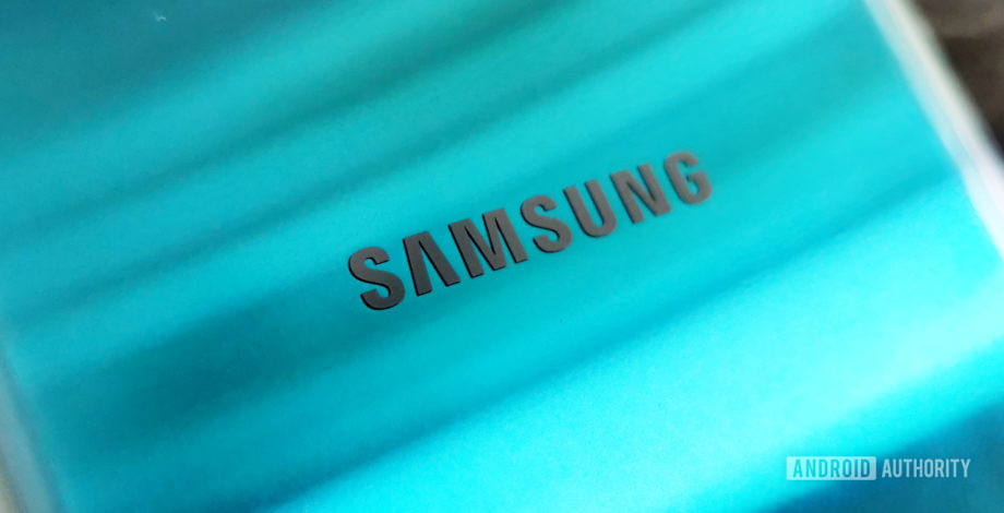 هاتف Samsung مزود ببطارية 6000 مللي أمبير في الساعة يعمل