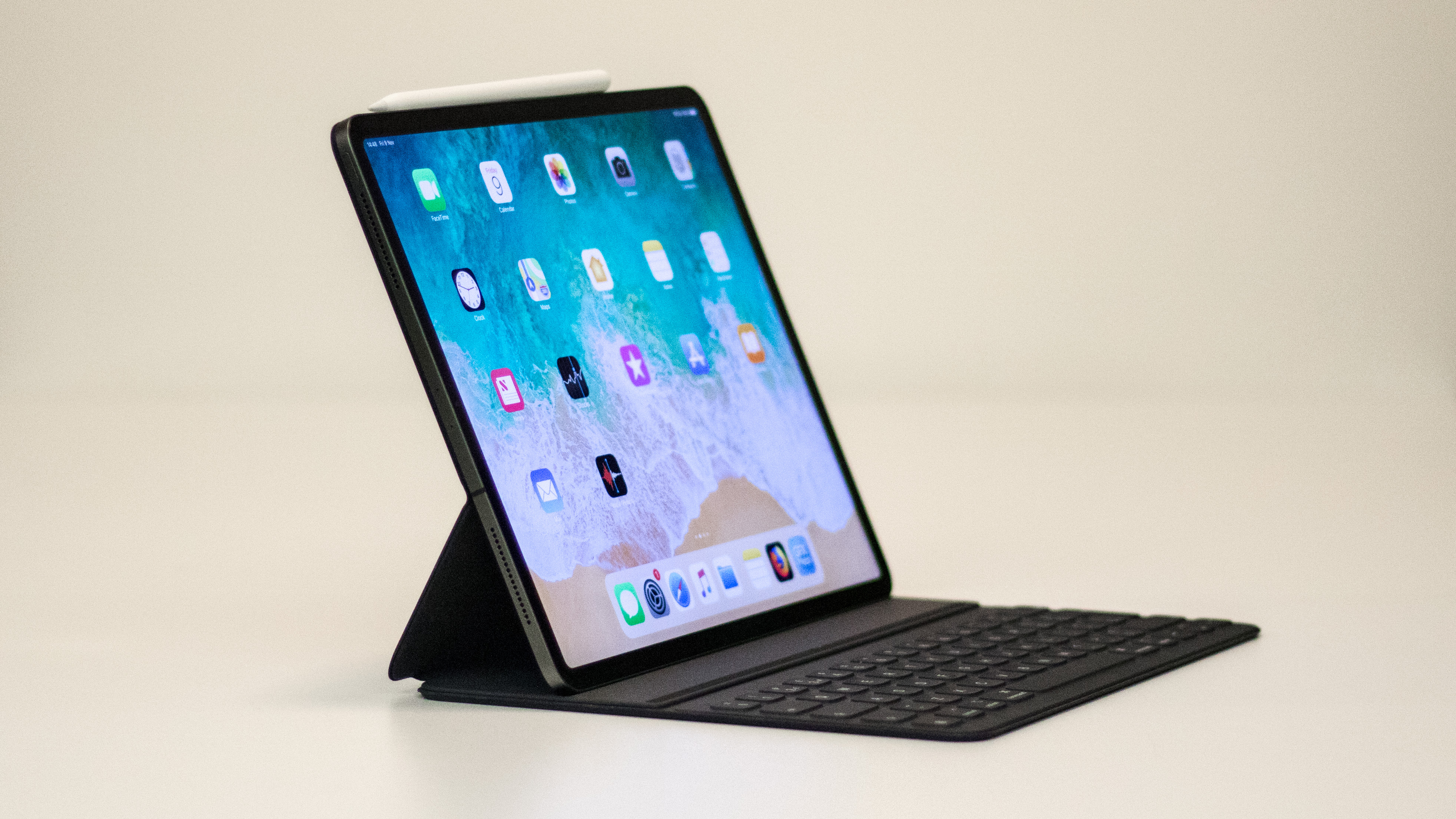 12.9in Apple iPad Pro (2018) review: أسرع جهاز iPad على الإطلاق معروض للبيع بسعر 885 جنيهاً استرلينياً فقط في عرض برايم داي