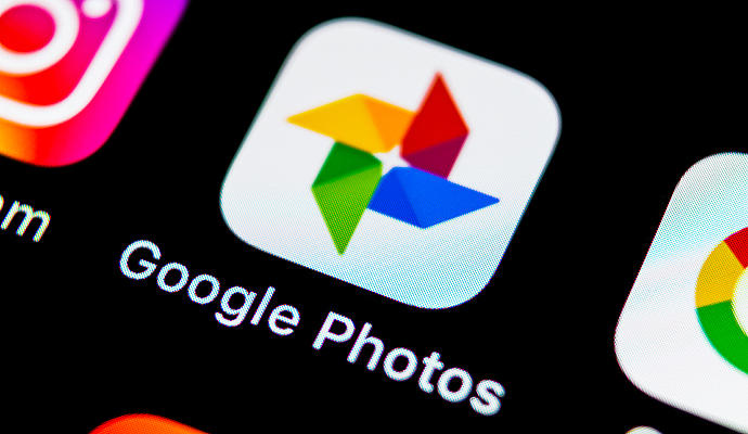 بدأت صور Google في اختبار الوظيفة التي تتيح لك تلوين الصور بالأبيض والأسود