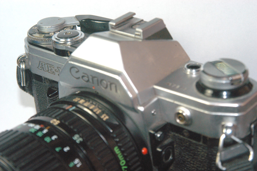أصل صوت كاميرا iPhone موجود في Canon قبل 40 عامًا