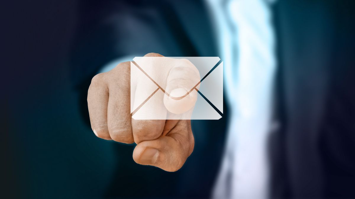DOJ يعطل عملية احتيال ضخمة البريد الإلكتروني التجارية