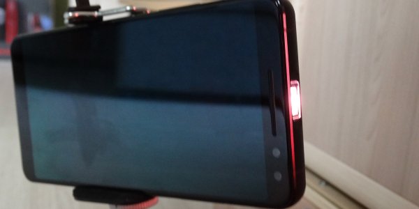 مراجعة الهاتف الذكي Blackview Max 1: جهاز عرض ليزر جيب مع وظائف إضافية