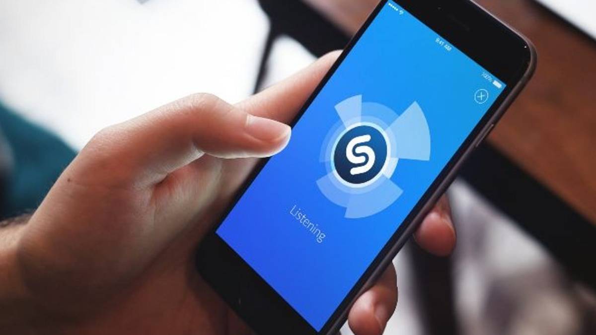 Shazam و SoundHound ، تطبيقان لتحديد الأغاني مع هاتفك المحمول