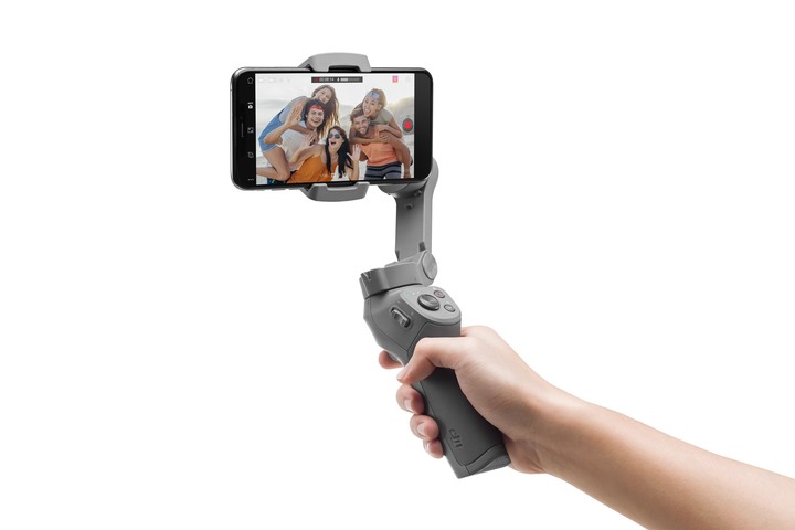 أعلنت شركة DJI Osmo Mobile 3 عن تثبيت كاميرا الهاتف الذكي القابلة للطي