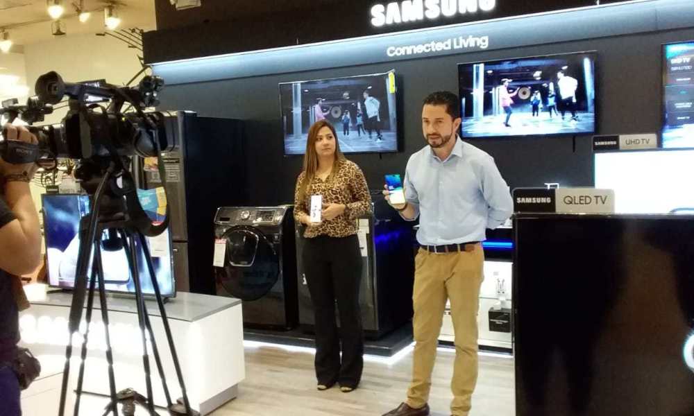 المبتكر Galaxy A80 مع الكاميرا الدورية لها بالفعل في السلفادور