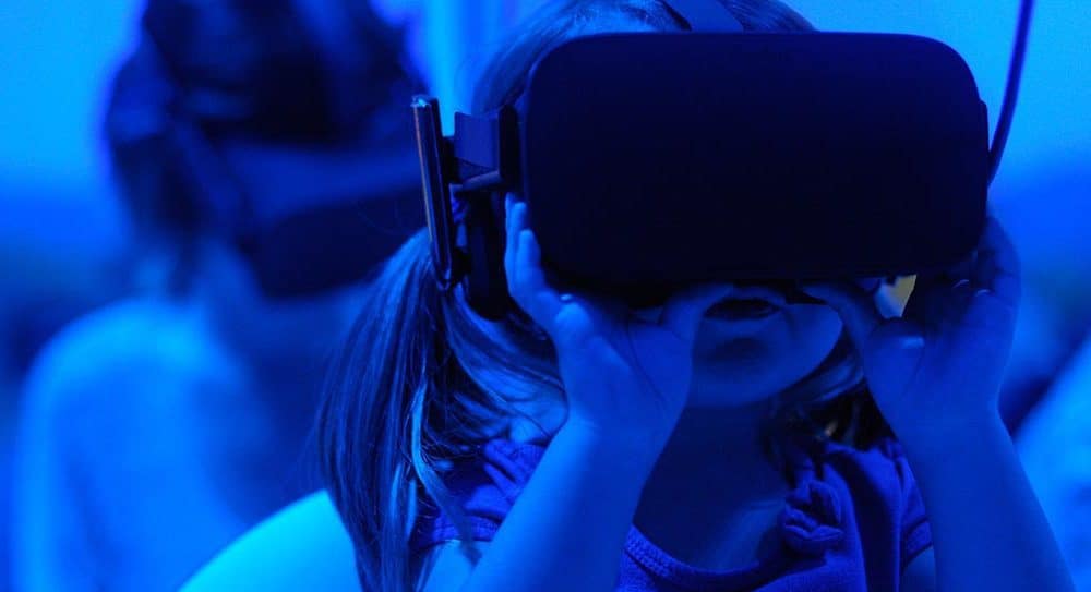 الواقع الافتراضي وصحة الدماغ: ما نعرفه حتى الآن