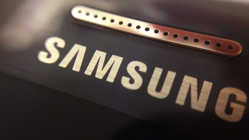 سيكون ذلك Galaxy S10E ، شركة Samsung الرائدة في هذا العام