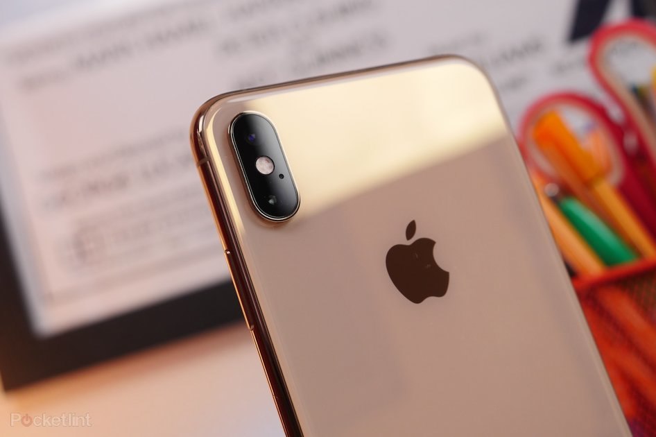 Apple يعلق 'فون يتحملها' ميزة اي فون