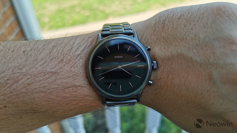 استعراض Fossil Gen 5 Smartwatch: أفضل ساعة ذكية لنظام التشغيل Wear