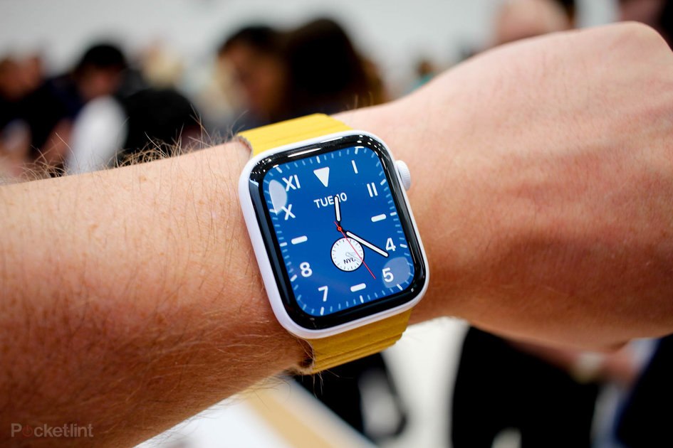 Apple Watch السلسلة 5 من المراجعة الأولية: تحديد الوقت أصبح أكثر سهولة