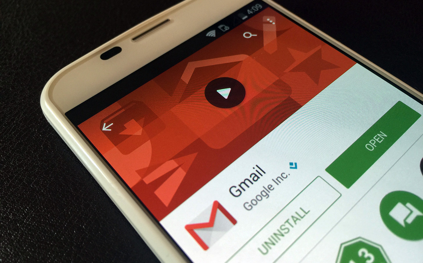 يبدأ Gmail لنظام Android في الحصول على مظهر مظلم
