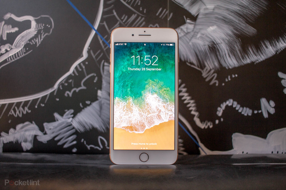 Apple مراجعة iPhone 8 Plus: لا يزال بديلًا قويًا