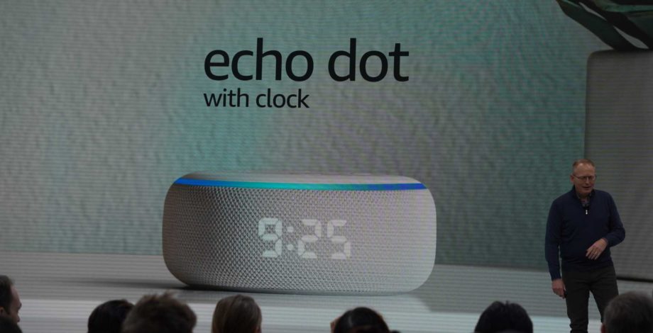 Amazon تطلق Echo Dot مع ساعة LED مدمجة ، وترفع السعر قليلاً