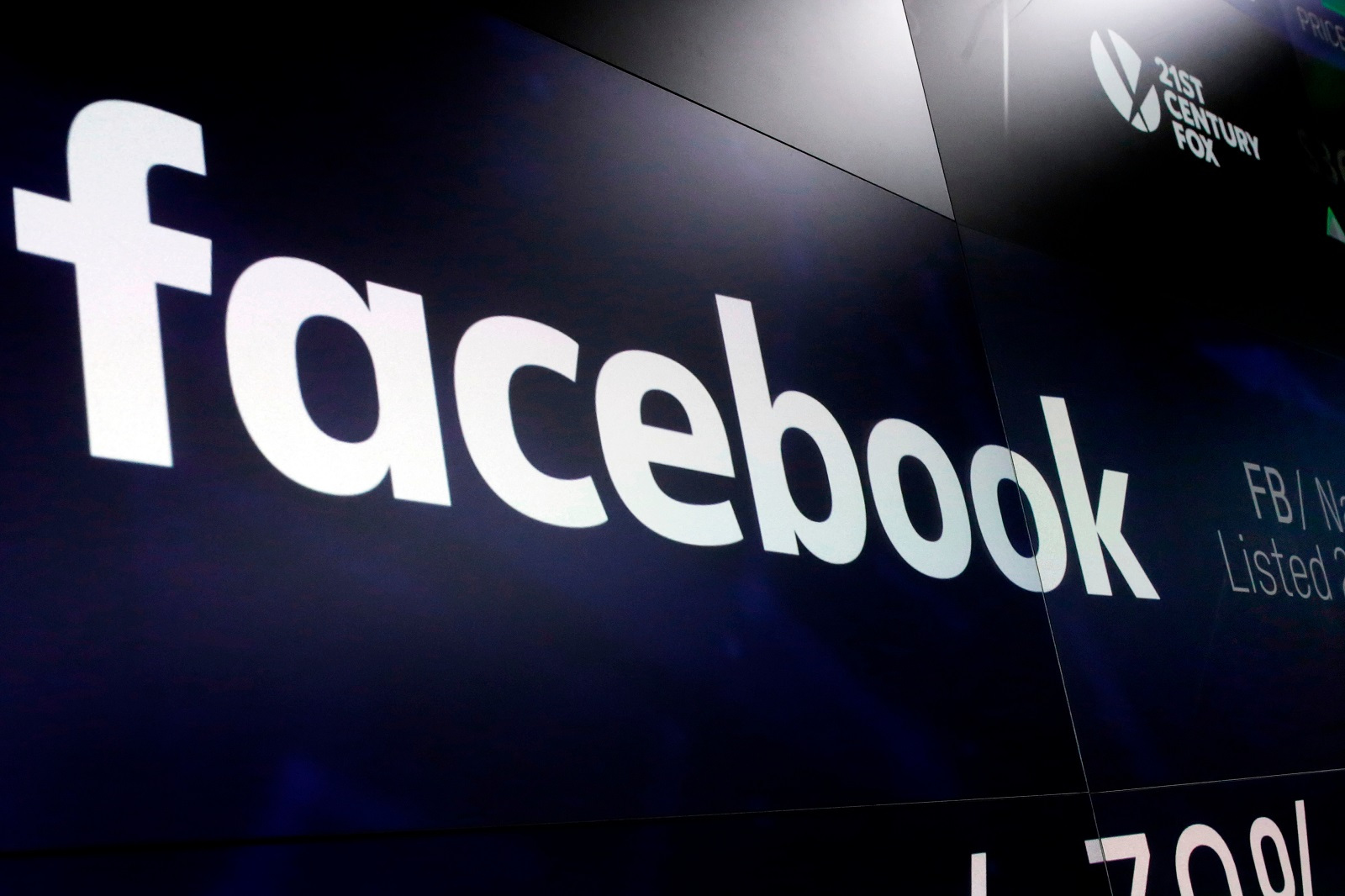 Facebook كشف عن غير قصد أكثر من 400 مليون سجل مستخدم ، ولكن مهلا ، على الأقل لديهم تطبيق مواعدة جديد