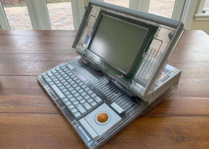 Apple Macintosh Portable M5120