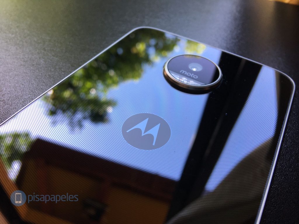 مراجعة Moto Z Play + Moto Mods