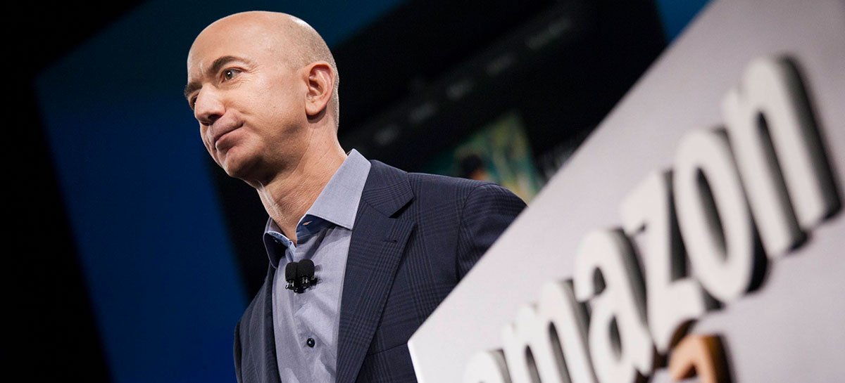 Jeff Bezos, fundador da Amazon, anuncia sua saída da posição de CEO da empresa