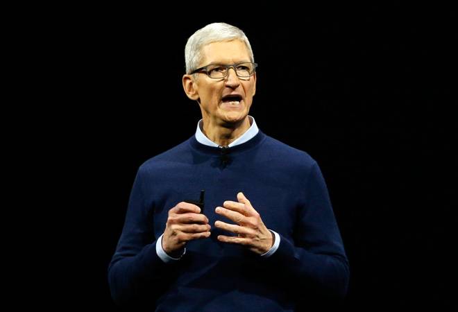 Apple  حصل على أمر تقييدي ضد مطارد الرئيس التنفيذي تيم كوك