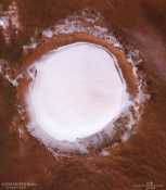 اكتشف Mars Express Mission فوهة مليئة بالجليد على سطح المريخ 2