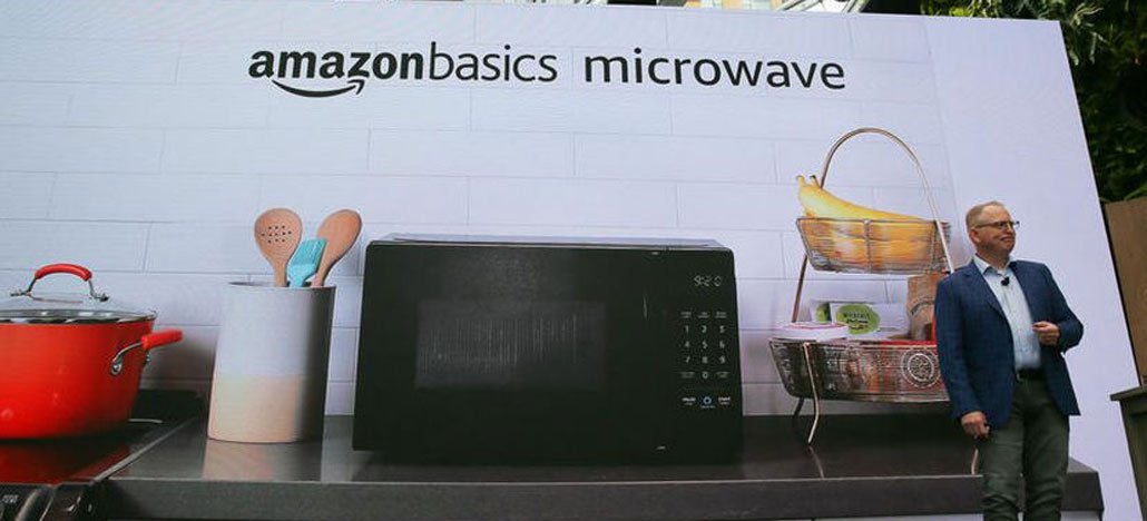Amazon apresenta forno micro-ondas que vem com assistente de voz Alexa