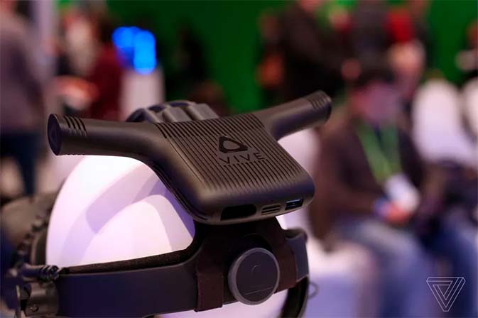 يمكن استخدام نظارات HTC VR لاسلكيًا مع محول جديد 2