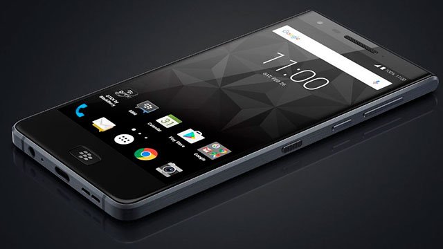 يجب أن يكون هاتف BlackBerry الذكي الجديد يعمل بنظام Android وشاشة تعمل باللمس ومقاوم للماء 1