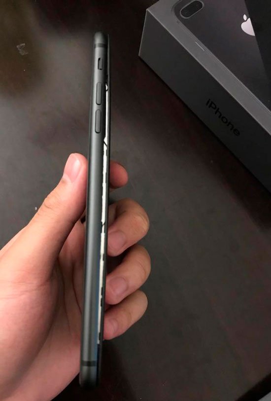 قد تحتوي بعض وحدات iPhone 8 Plus على بطارية معيبة في المصنع 3