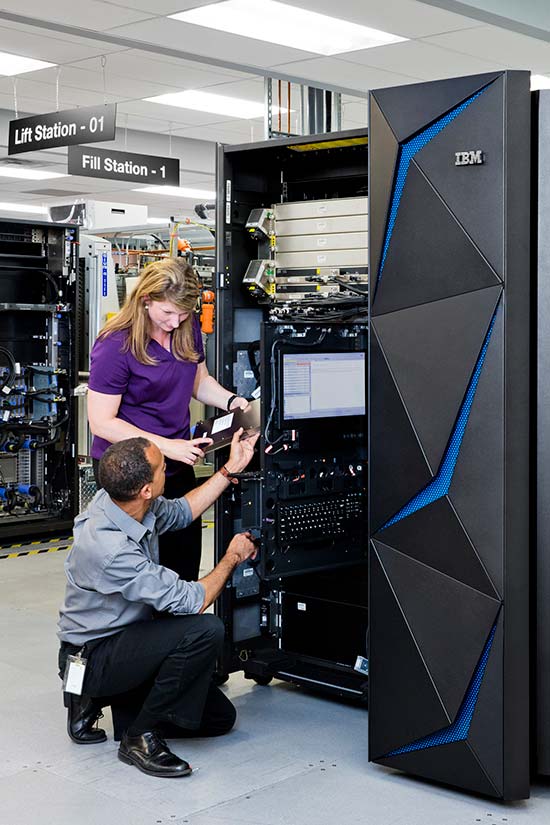 يقوم الحاسوب الرئيسي الجديد لشركة IBM بتشفير جميع البيانات الممكنة لمحاربة المتسللين 3