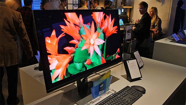 Dell lança seu novo monitor OLED de 30&apos;&apos; 4K com 60Hz por US$ 3.500