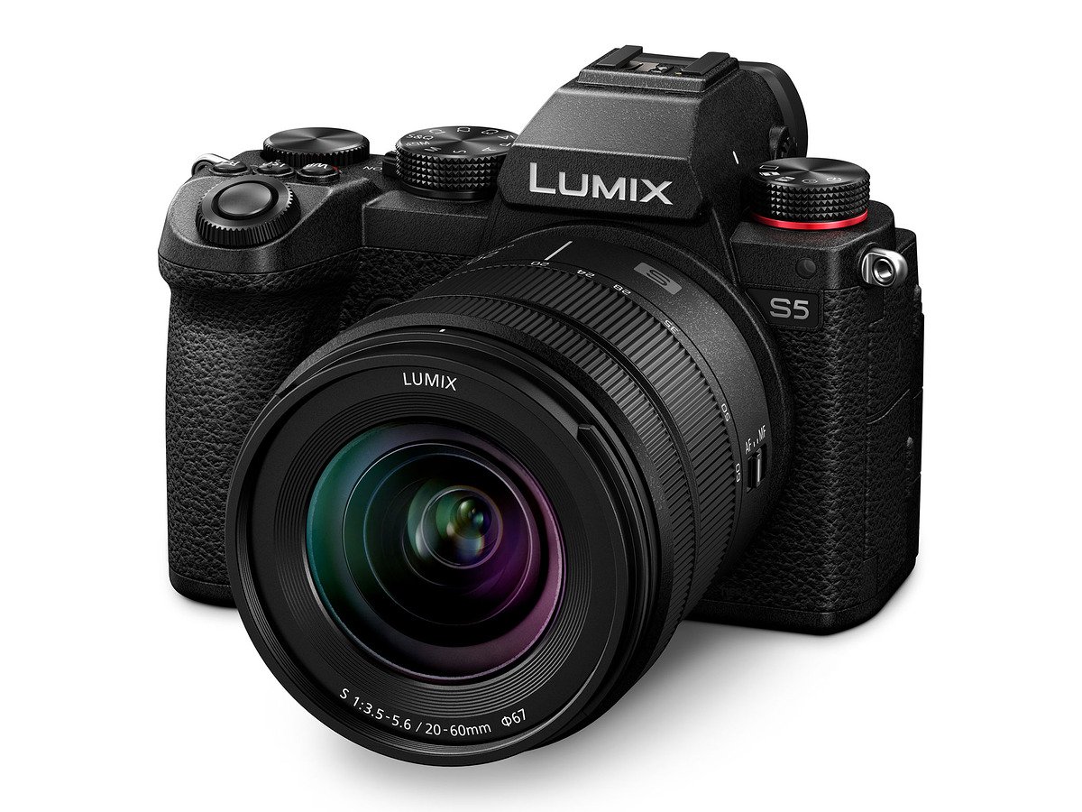 تعلن باناسونيك عن كاميرا Lumix DC-S5 كاملة الإطار بدون مرآة تبدأ من 1،999 دولارًا 3