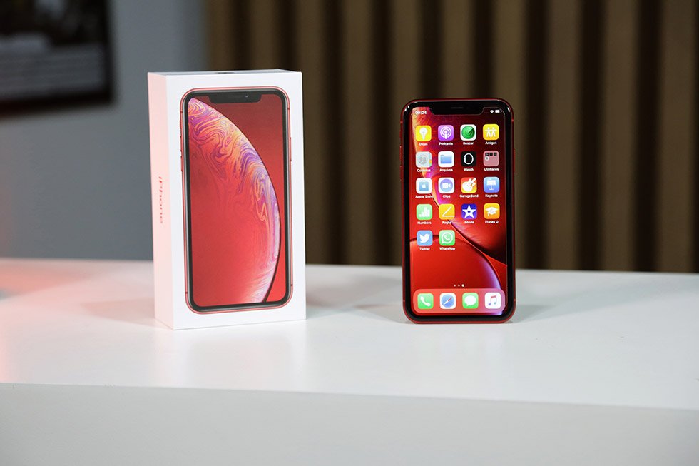 مراجعة iPhone XR: من المحتمل أن يكون الخيار الأفضل بين أجهزة iPhone 2018 2