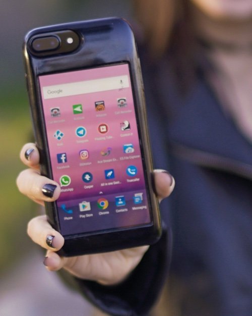 ESTI Eye هو الغطاء الذي يضع هاتفًا ذكيًا يعمل بنظام Android على الجزء الخلفي من iPhone 2