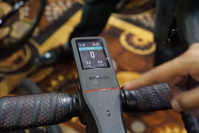 يشير SmartBike Unicorn إلى عدد الواط التي ينتجها راكب الدراجة أثناء ركوبه 4