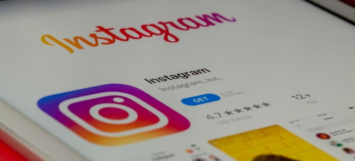 Instagram trocará "arrastar para cima" por figurinhas de links nos stories