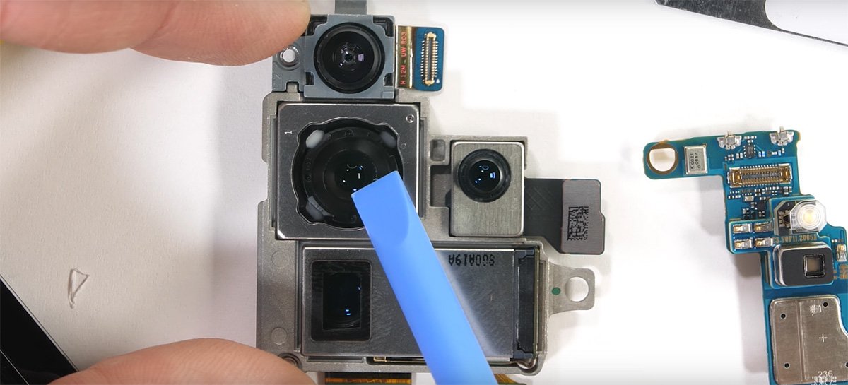 JerryRig desmonta Galaxy S20 Ultra e mostra como é seu sistema de câmera por dentro