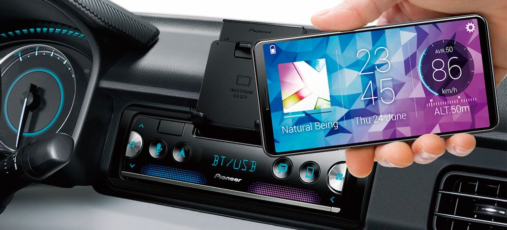 Pioneer lança SPH-10BT que permite transformar o smartphone em painel touchscreen automotivo