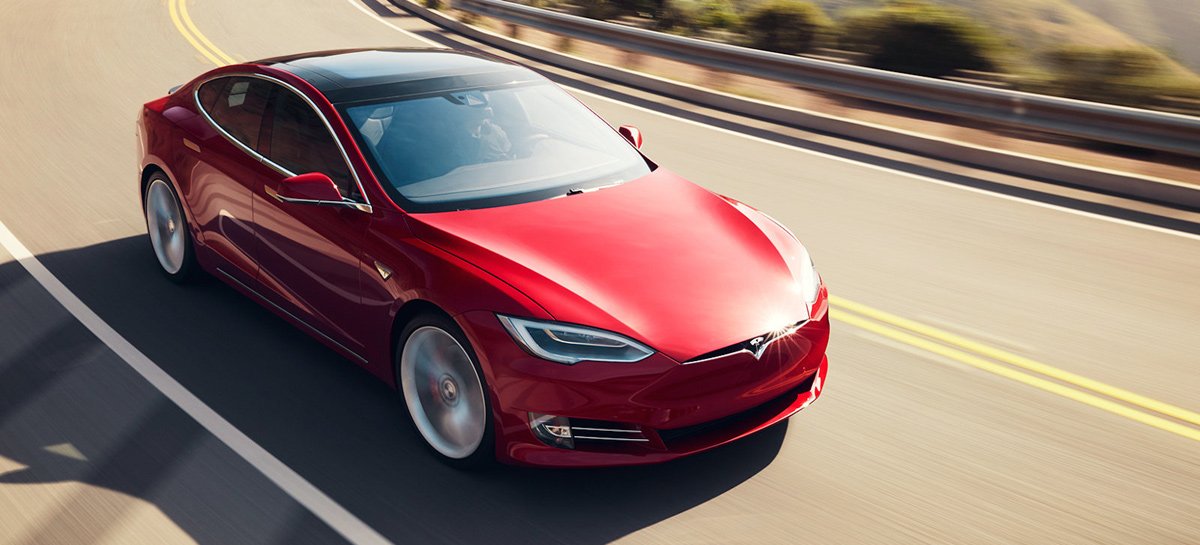 Elon Musk: Não vai demorar para Model S ultrapassar 640km com uma carga