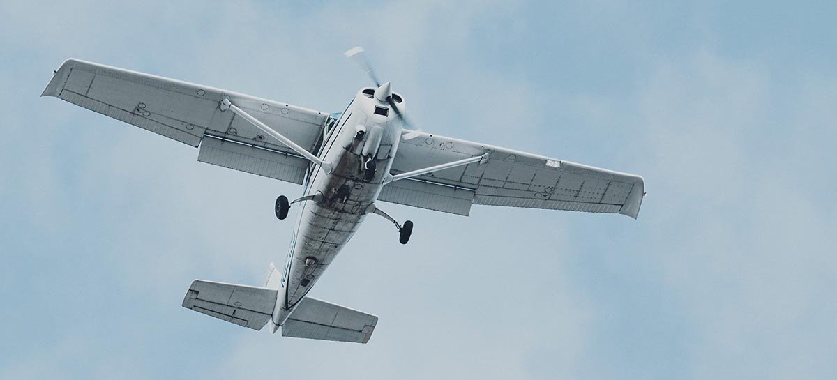 Drone da polícia Canadense é destruído em colisão com avião
