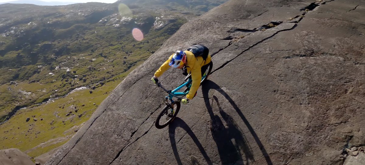 Confira vídeo incrível de ciclista nas montanhas da Escócia - tudo gravado com drone FPV!