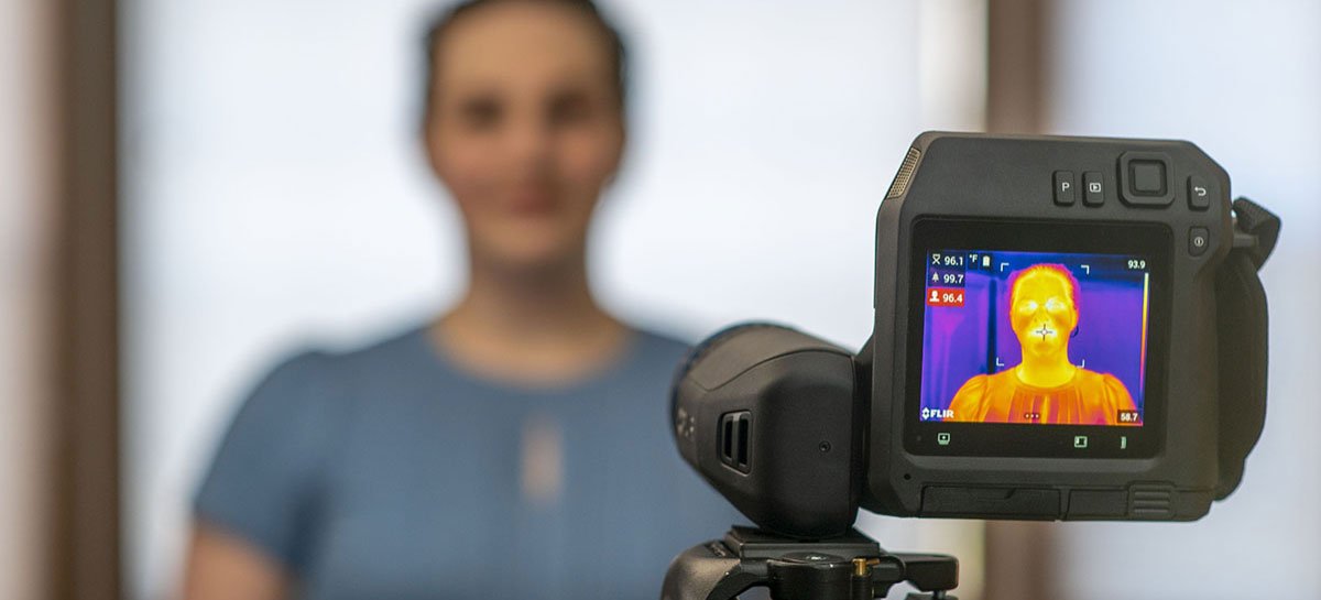 Câmeras termográficas ajudam a combater Covid-19 em aeroportos e fábricas