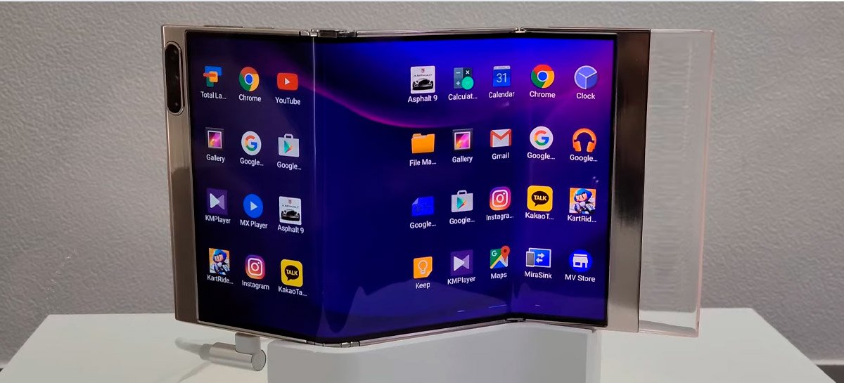 Samsung está desenvolvendo celular com duas dobras na tela; confira o vídeo