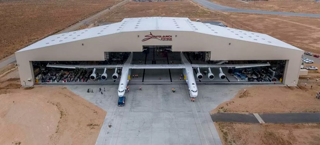 Stratolaunch o avião de dupla fuselagem e mais de 177m é o maior do mundo