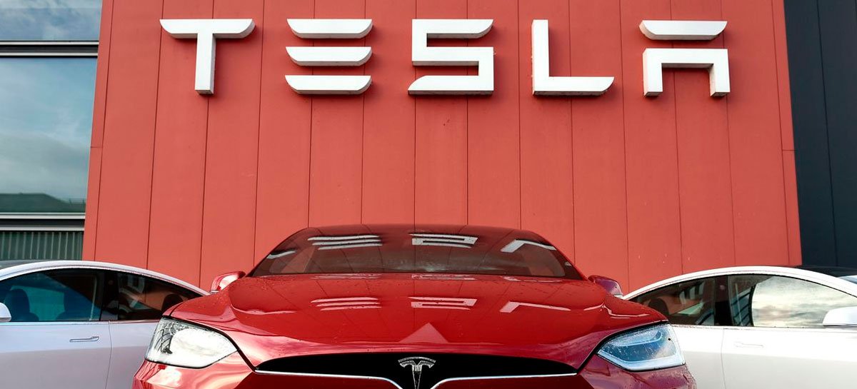 Tesla entregou meio milhão de carros em 2020 e em 2021 deve alcançar 800.000