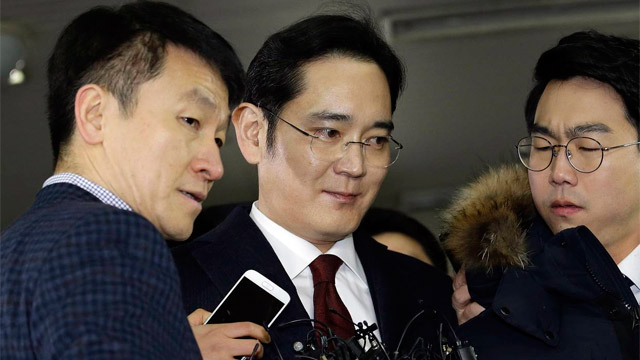 سيحاكم رئيس Samsung بتهمة الرشوة والاختلاس والتهرب 1
