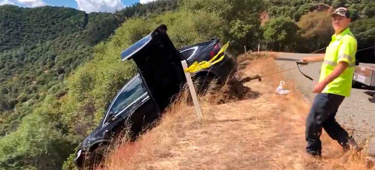 Veja como o Tesla Model X salvou a vida do motorista em acidente