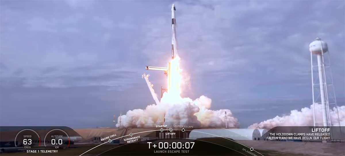 شاهد كيف تم إطلاق صاروخ Falcon 9 وانفجاره في اختبار السلامة 1