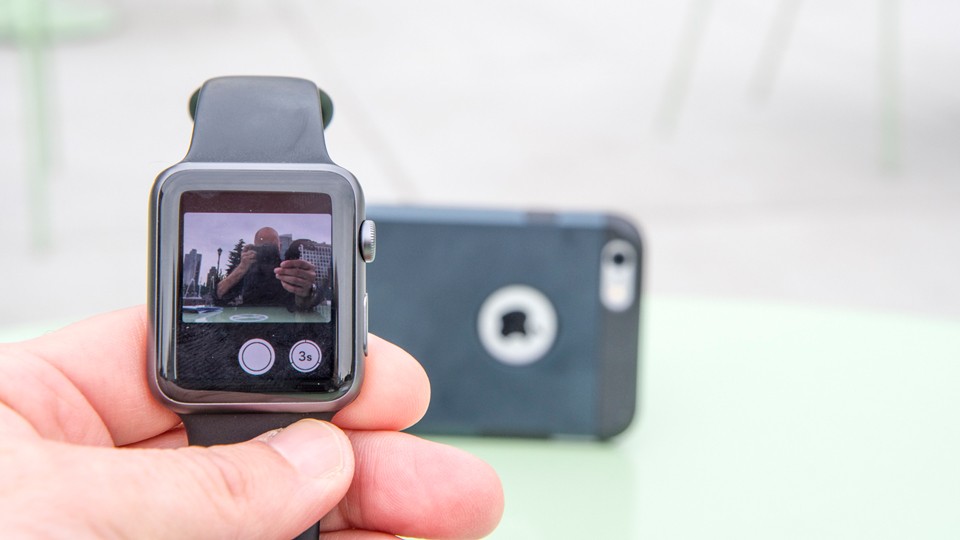 كيفية استخدام عدسة الكاميرا على Apple Watch